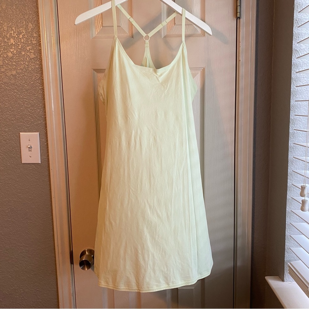 RARE EUC Outdoor Voices "The Exercise Dress" in Pistachio, Size Medium